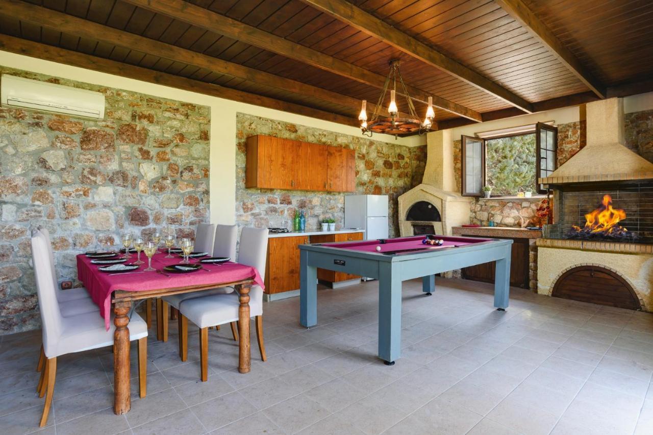 Villa Amarandes By Paradeísion
